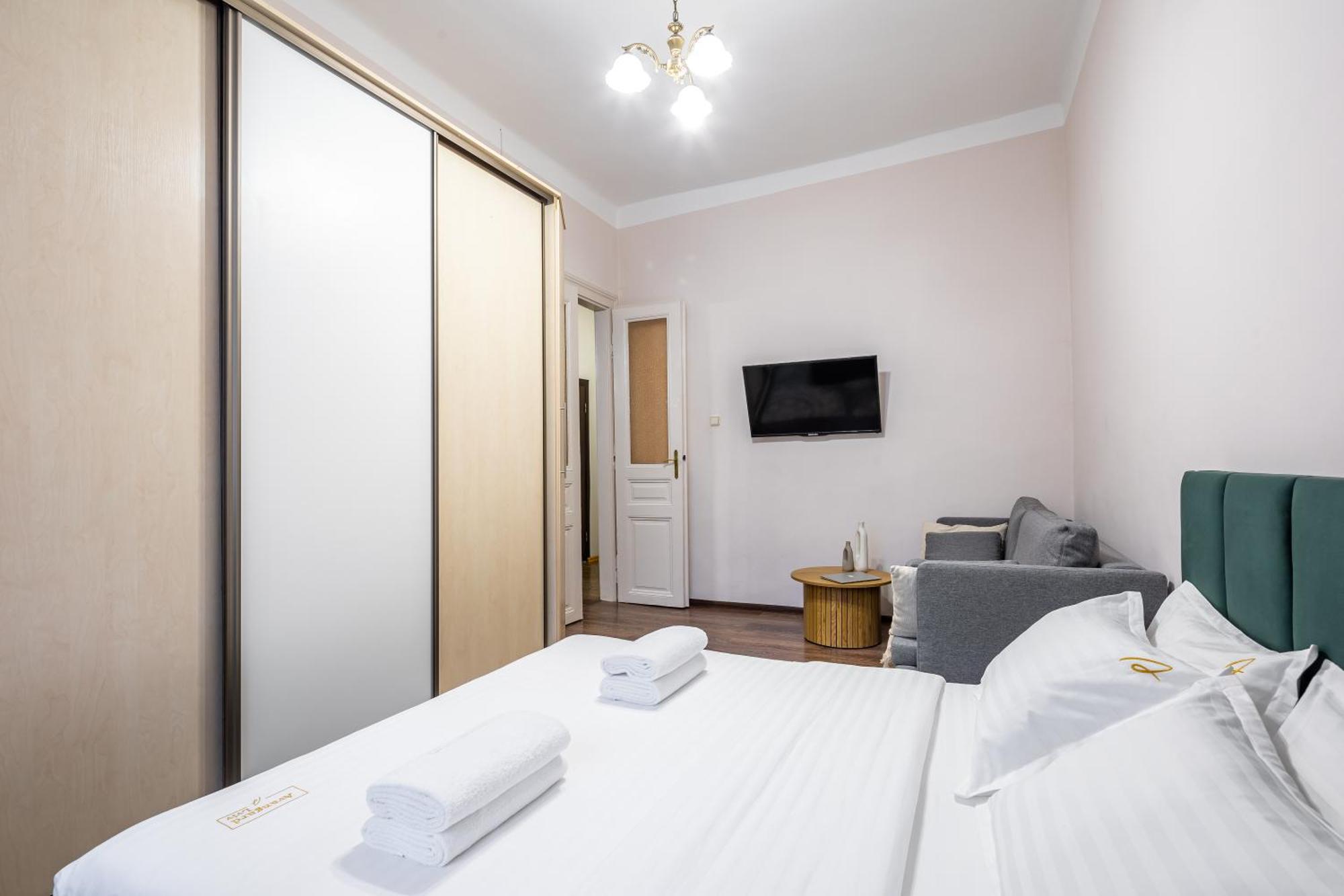 Avangard Green Park Іі Apart Leópolis Exterior foto